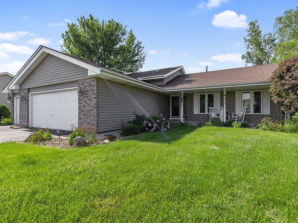 2nd image of 12809 Clearwater Pointe