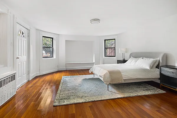 Sold by Compass | media 4