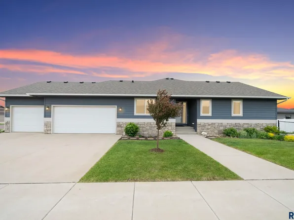 8620 W 22nd St, Sioux Falls, SD 57106