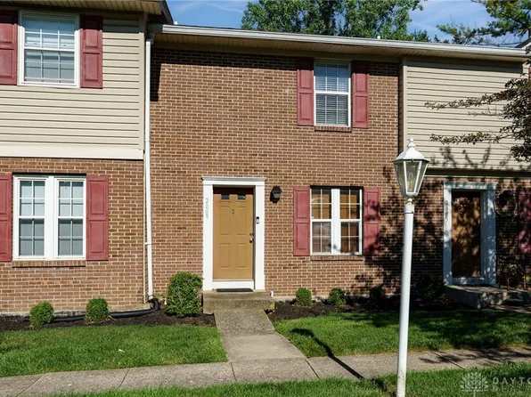 2087 Chapel Dr, Fairborn, OH 45324