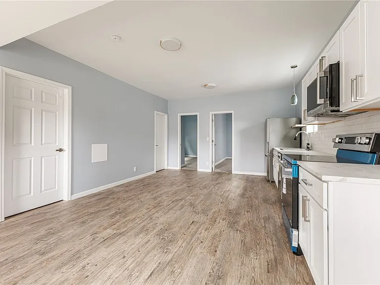 27 W Main St #1 — Photo 7