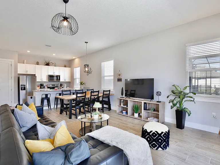 1101 Arisha Dr — Photo 11