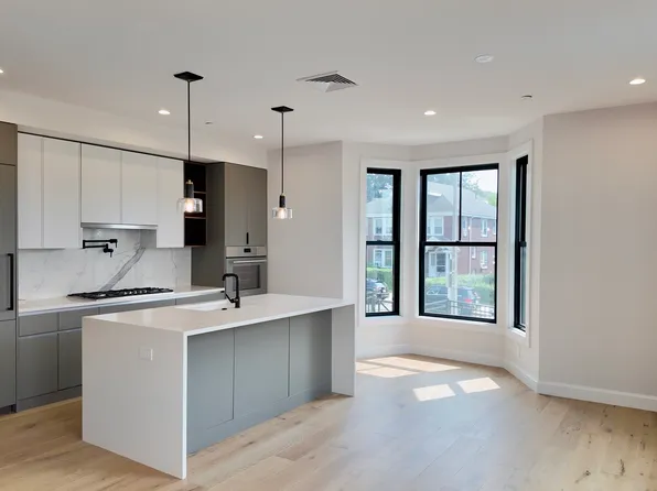 201 Washington St #1, Brighton, MA 02135