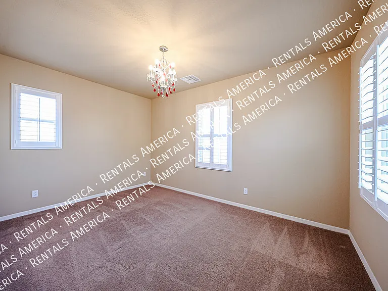 3575 S Jasmine Dr — Photo 32