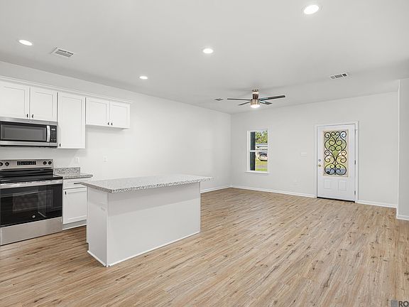 3rd image of 1401 Ravier Ln