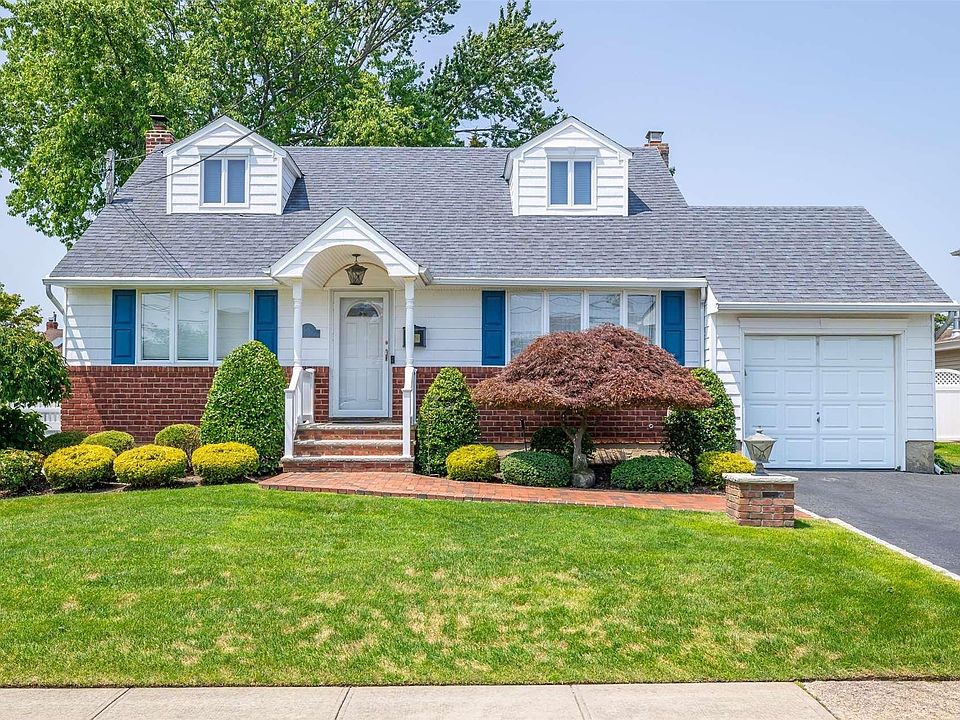 1st image of 143 Intervale Avenue