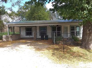 105 James St, Caddo, OK 74729