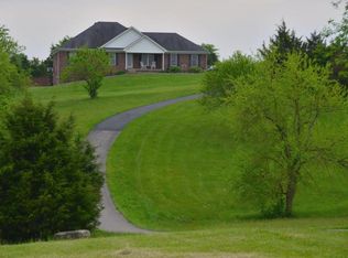 1061 Ashford Ln, Coxs Creek, KY 40013