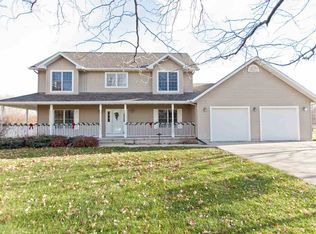 1060 Shae Dr, Palo, IA 52324