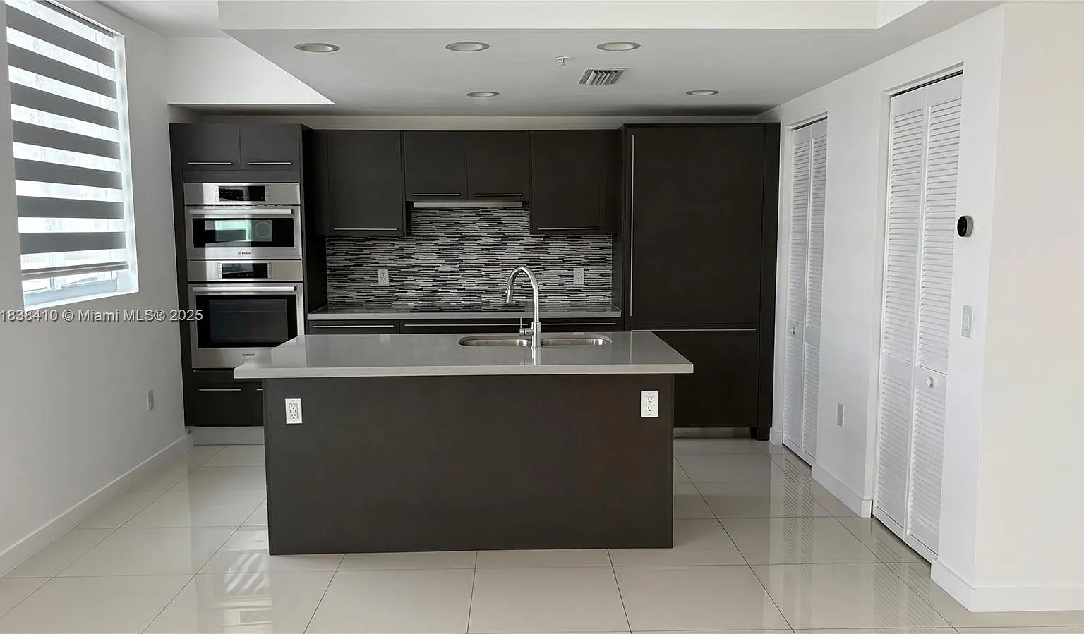 1 bed, 1066 sqft, $2,300 — Photo 1
