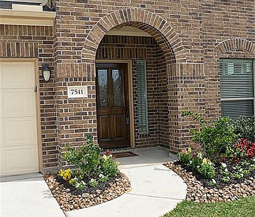 2nd image of 7511 Amber Village Cir