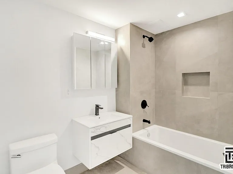 469 Convent Ave #5A — Photo 6