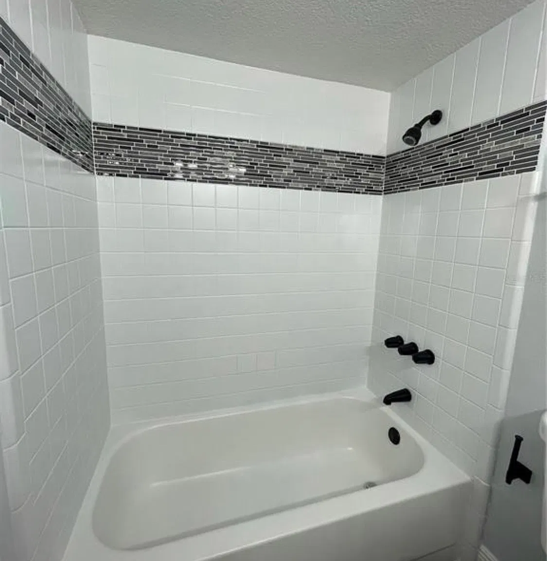 4 bed, 1765 sqft, $3,000 — Photo 4