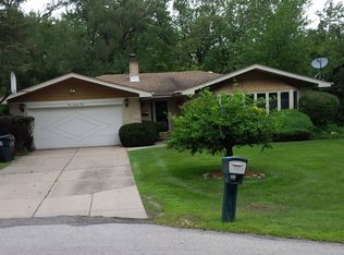 93 Wingate Rd, Olympia Fields, IL 60461