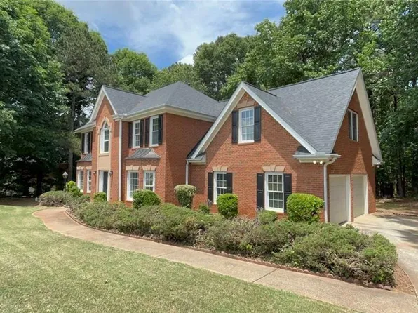 2440 Washington Dr, Douglasville, GA 30135