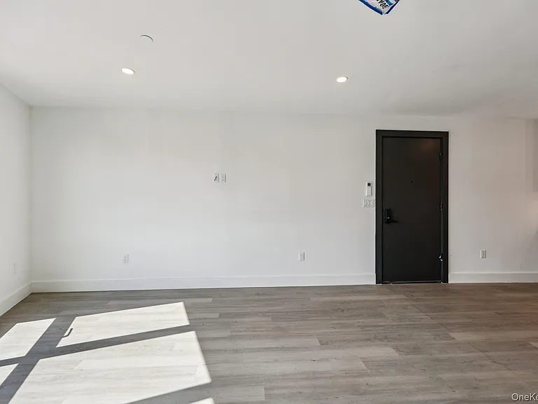 325 Manville #102 — Photo 14