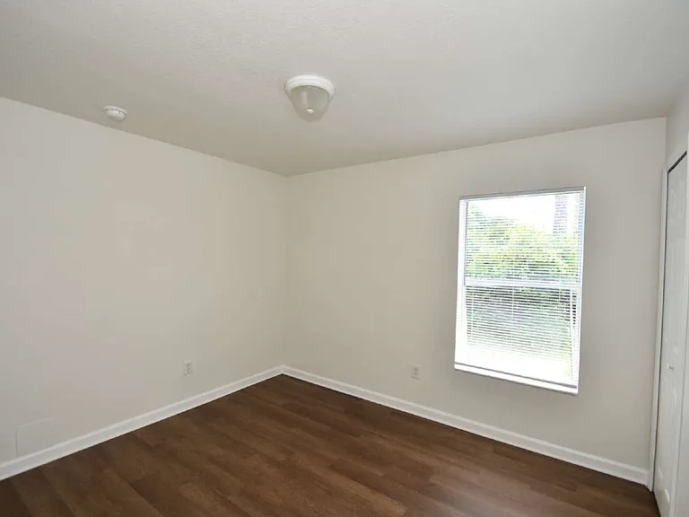 30 Eton Ln #B — Photo 27