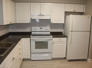 9616 W Higgins Rd APT 3I, Rosemont, IL 60018