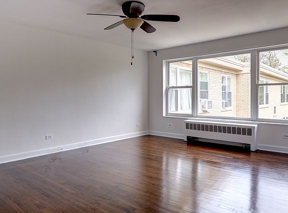 5th image of 6112 N Winchester Ave APT 3G