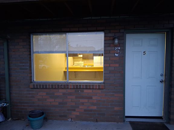 4th image of 1001 Pacific Ave S APT A5