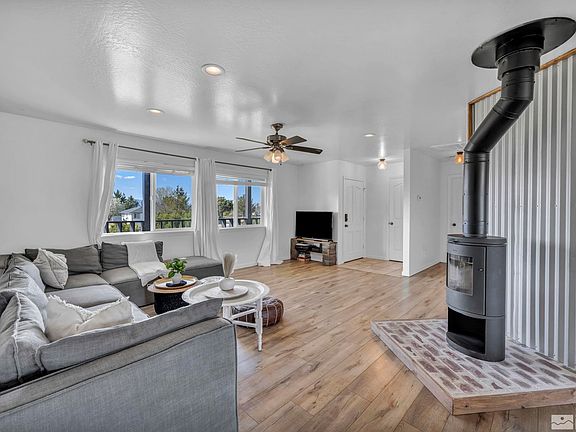 5th image of 1059 Tenabo Ln