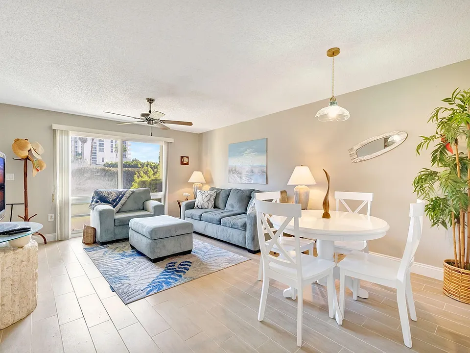 2711 N Highway A1A #I