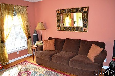 5th image of 5 Cobble Hill Dr