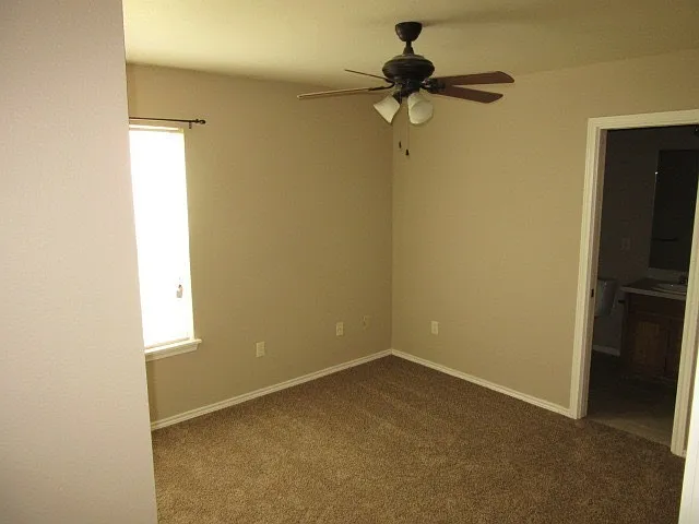 4526 Cole Dr — Photo 7