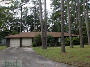 9 Chesterfield Ct, Savannah, GA 31419