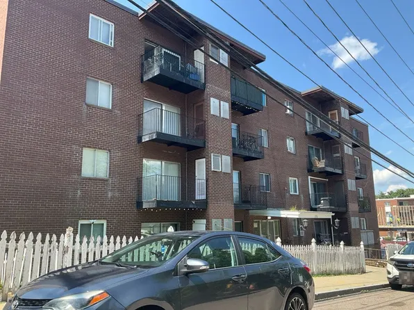 175 Clare Ave Unit No D 4, Hyde Park, MA 02136