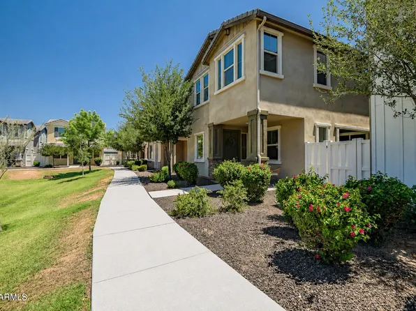 2252 S BASMATH Lane, Gilbert, AZ 85295