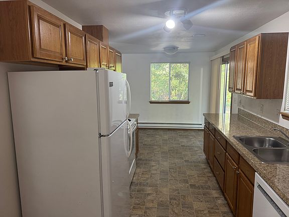 4th image of 6408 6th Ave SE