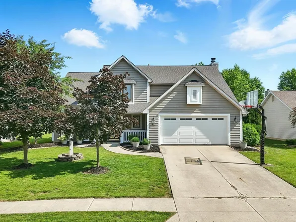 822 Upland Ridge Dr, Fort Wayne, IN 46825