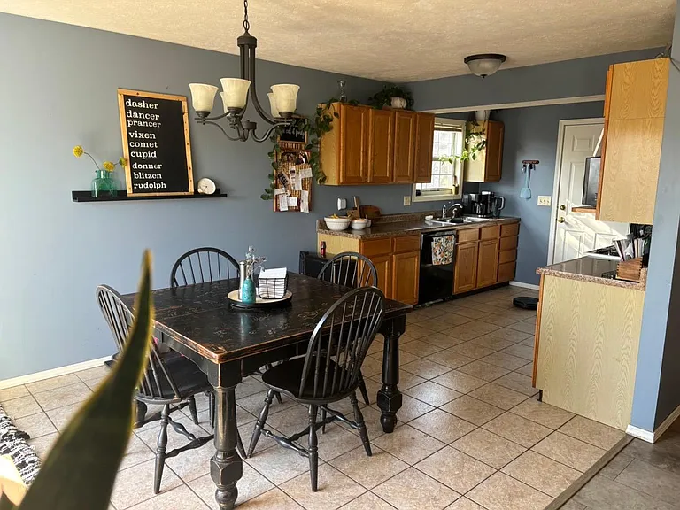 1809 Espey Dr — Photo 11