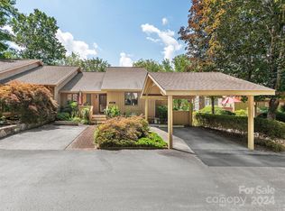 504 Water Oak Ln, Hendersonville, NC 28791