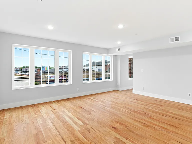 129 Mount Pleasant Ave #2 — Photo 4