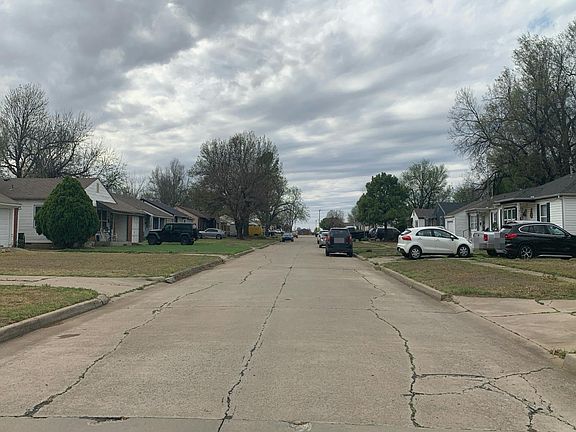 4th image of 406 E Rose Dr