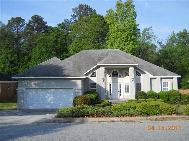 1st image of 301 Farmington Dr W