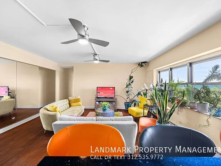 4980 N Marine Dr #1234 — Photo 8