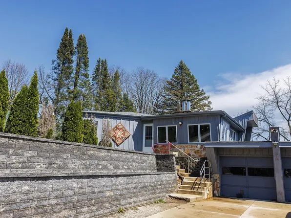 29134 White Oak LANE, Waterford, WI 53185