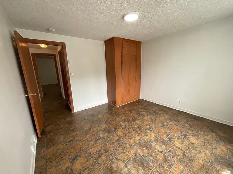 2084 Main St — Photo 9
