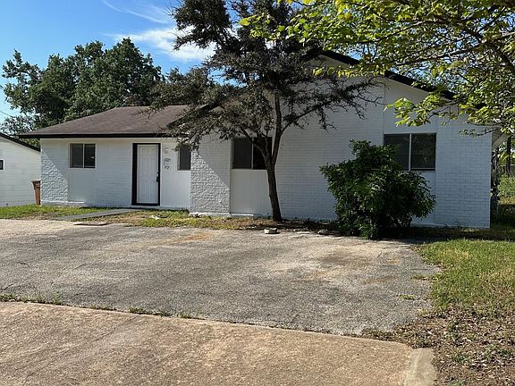 3rd image of 1407 Valleyridge Dr Unit A