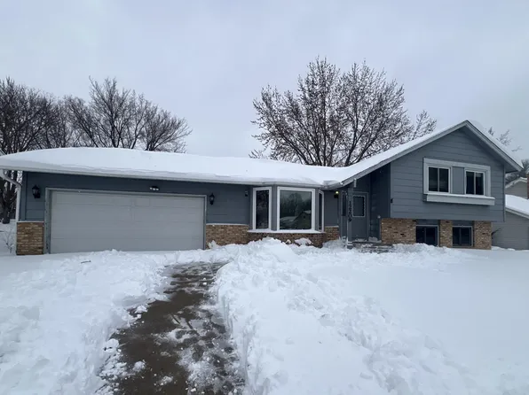 12209 24th Ave S, Burnsville, MN 55337