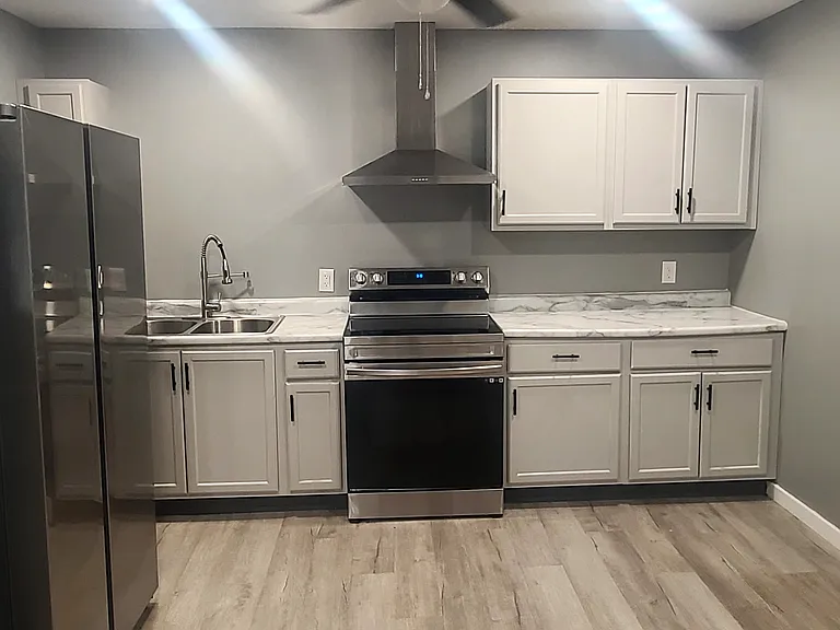 70 Fairview Dr #21 — Photo 2