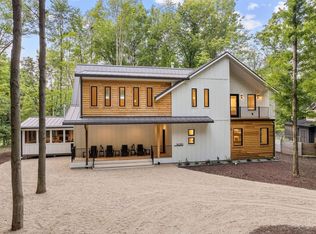 16120 Stones Throw Ln, New Buffalo, MI 49117