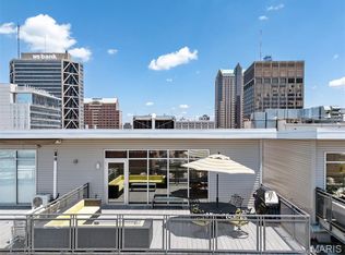 915 Olive St APT 1606, Saint Louis, MO 63101