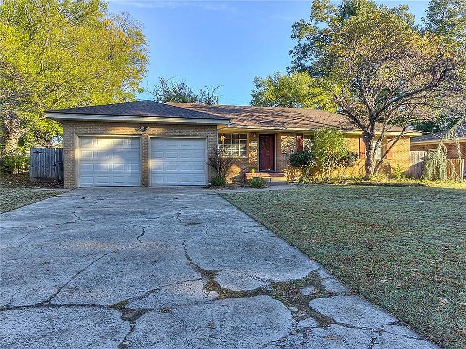 1st image of 1303 Sunset Dr