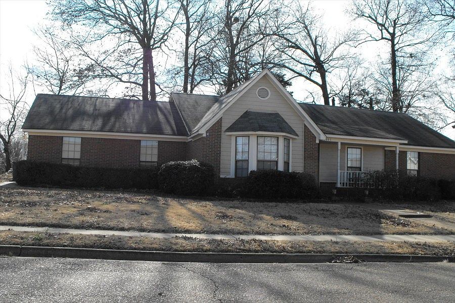 1st image of 7897 Redfearn Ln