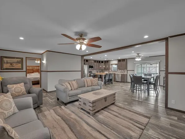 14050 Overstreet Drive, Willis, TX 77318