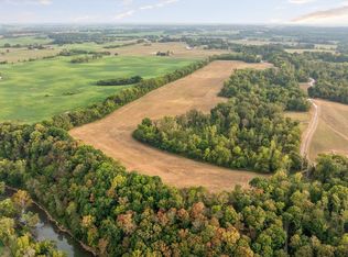 8 Sturgeon Creek Rd, Cedar Hill, TN 37032